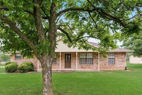 Photo of 1635 Easy Street, Seagoville, TX 75159 (MLS # 21257526)