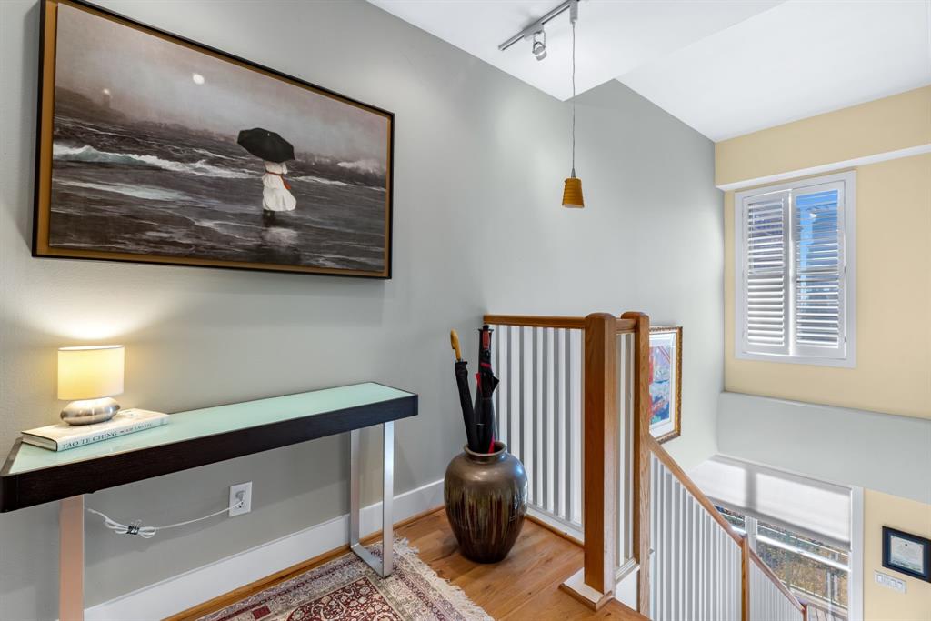 5055 Addison Circle 733