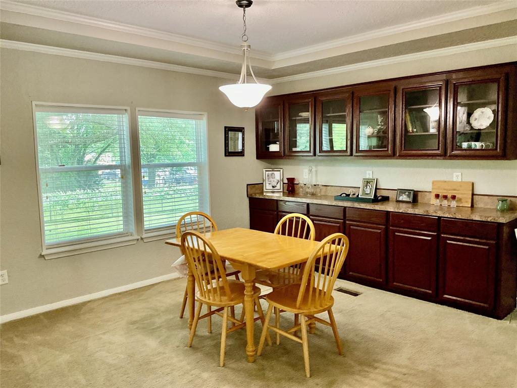 Falcon Crest - Residential