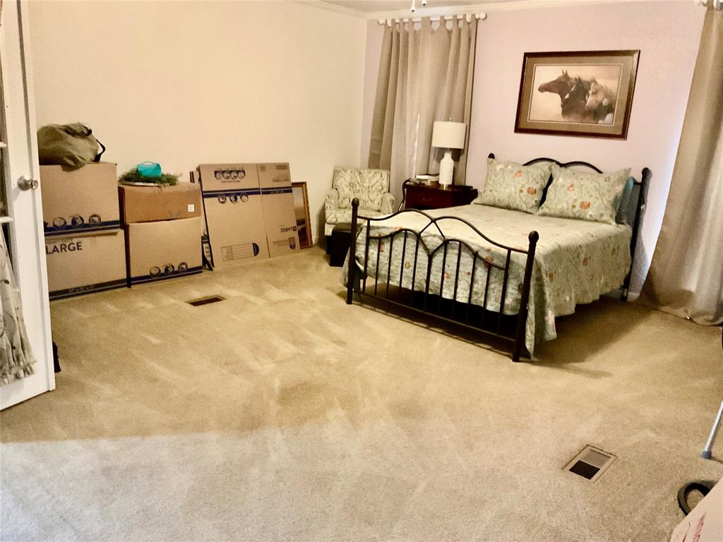 Falcon Crest - Residential