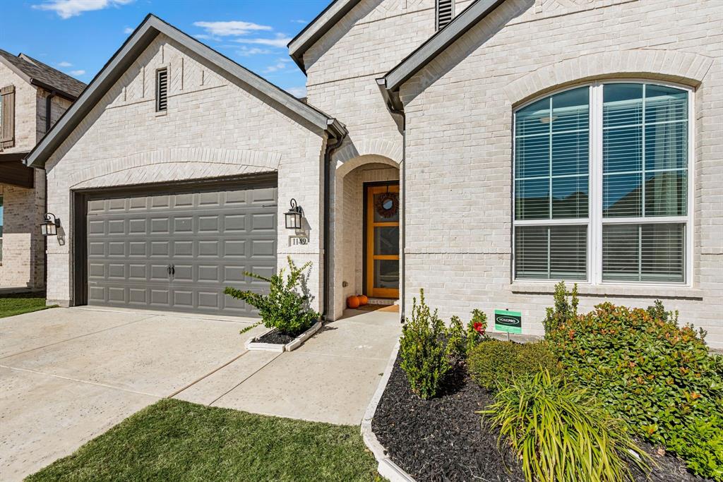 1149 Superbloom Avenue