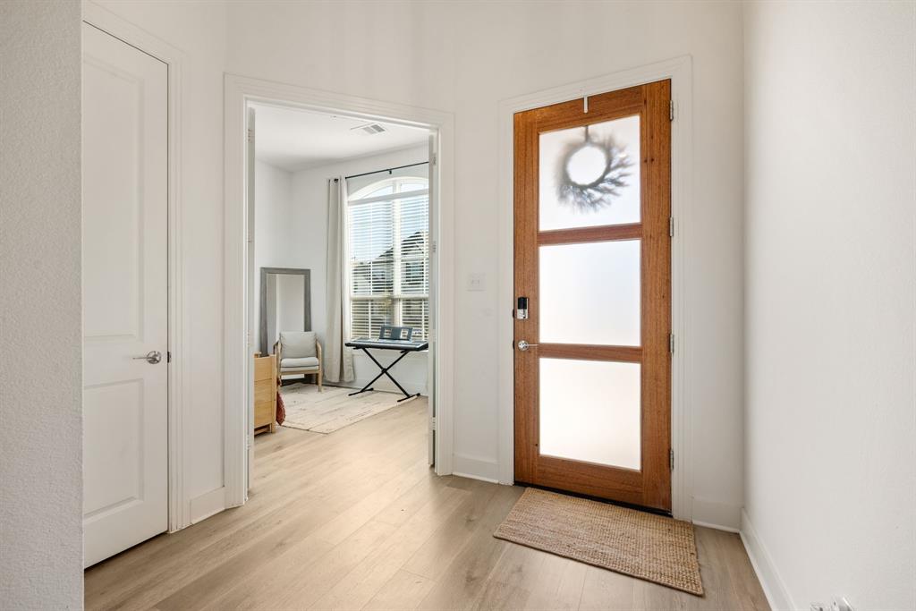 1149 Superbloom Avenue