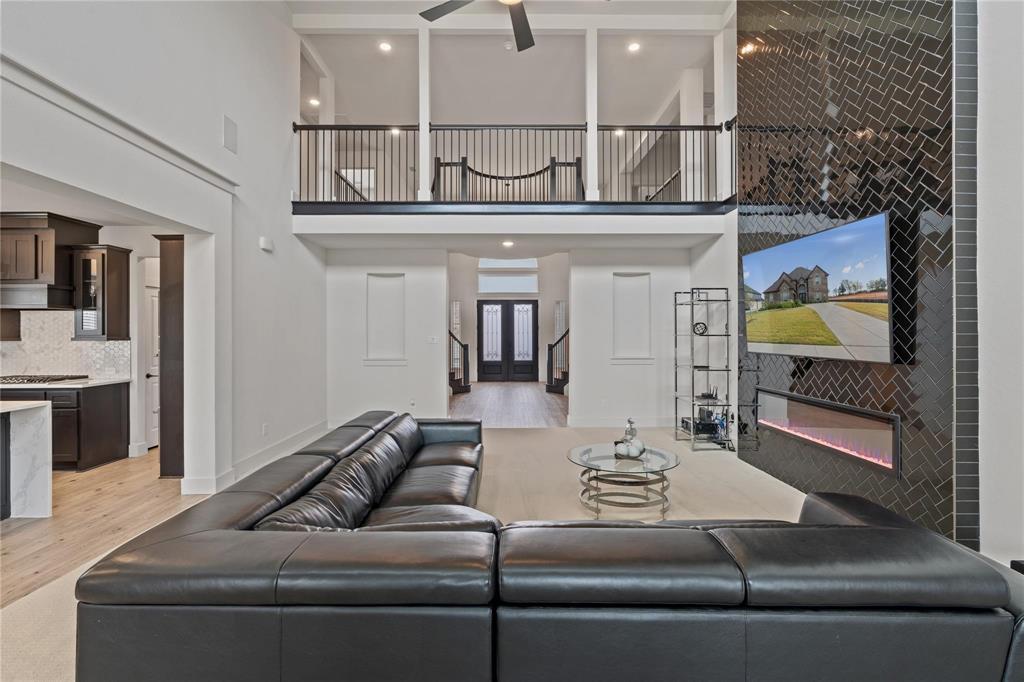 HIDDEN LAKES ESTATES - Residential
