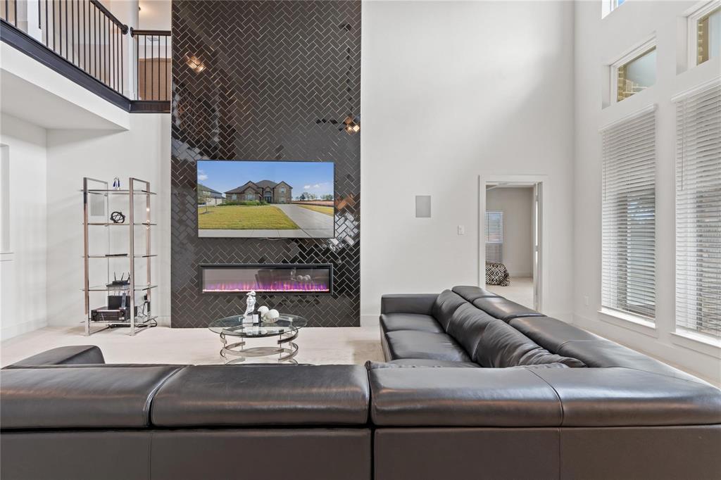 HIDDEN LAKES ESTATES - Residential