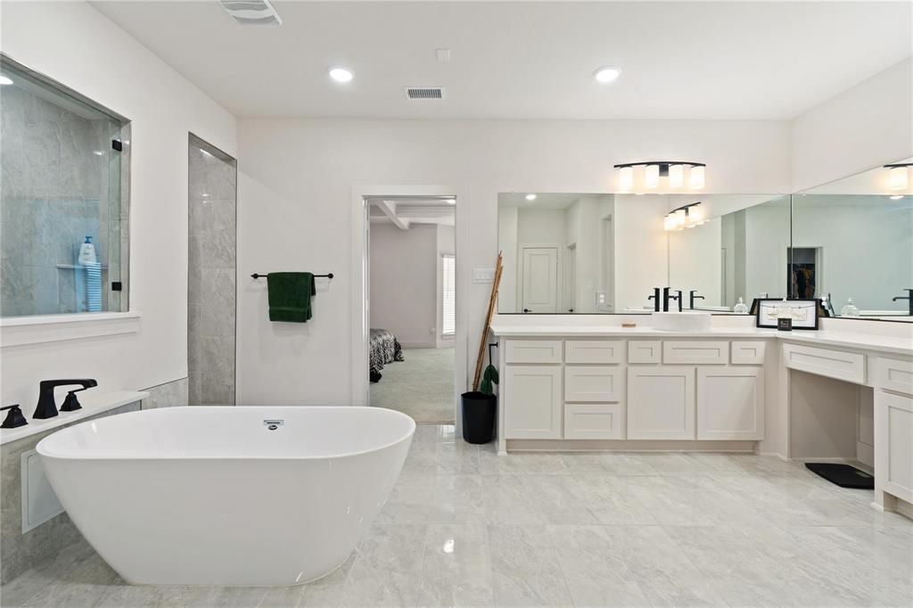 HIDDEN LAKES ESTATES - Residential