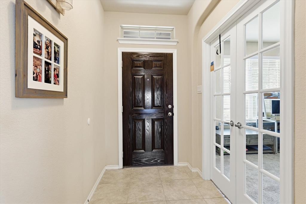 2908 Saddle Creek Drive