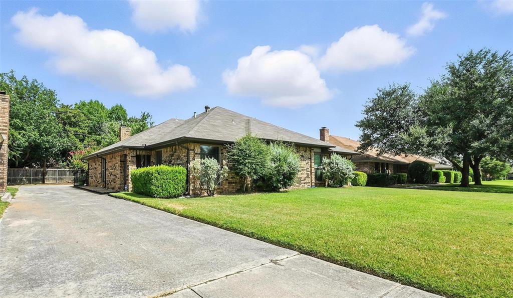 5215 Wild Horse Court