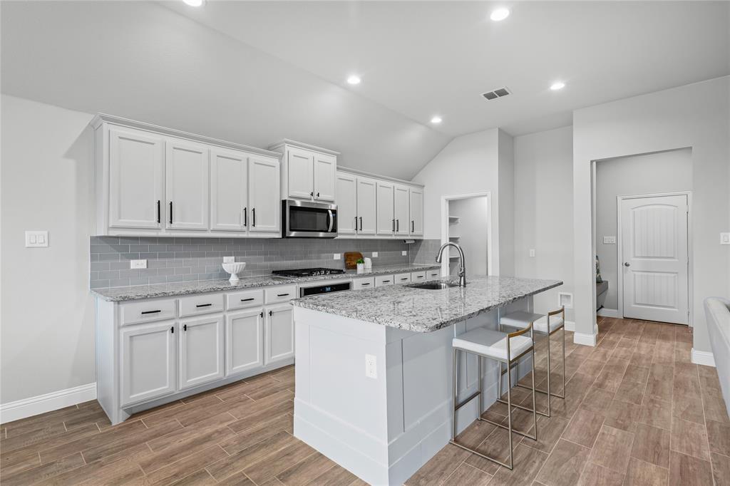 Morningstar Ph 4 Sec 8 - Residential