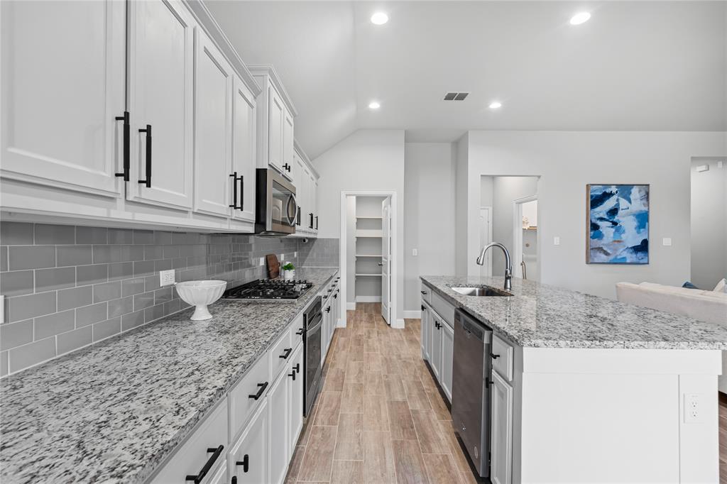 Morningstar Ph 4 Sec 8 - Residential