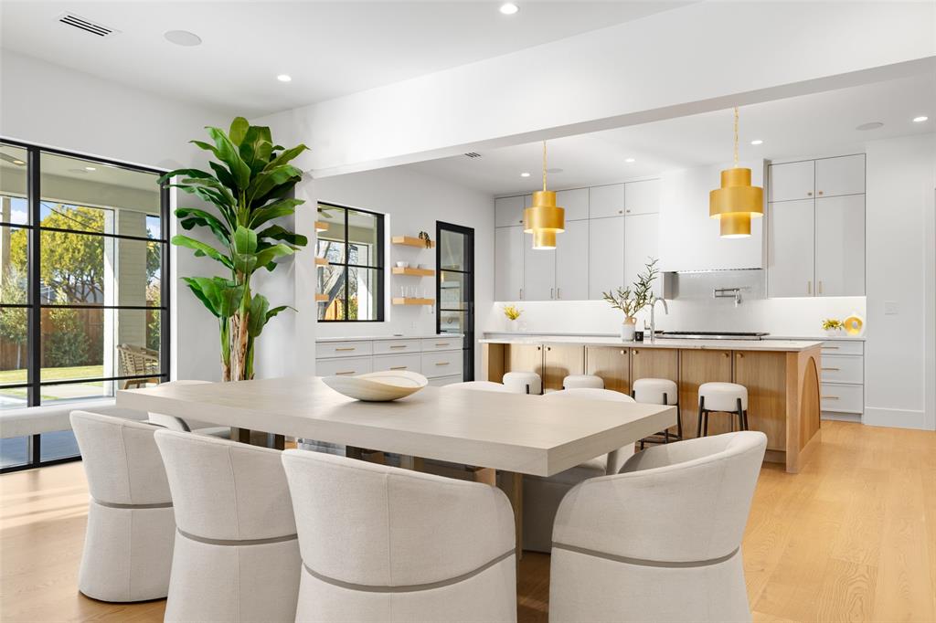 FOREST HILLS - Residential