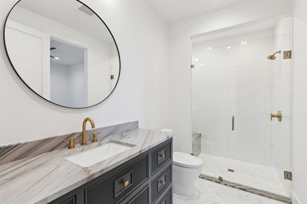 FOREST HILLS - Residential