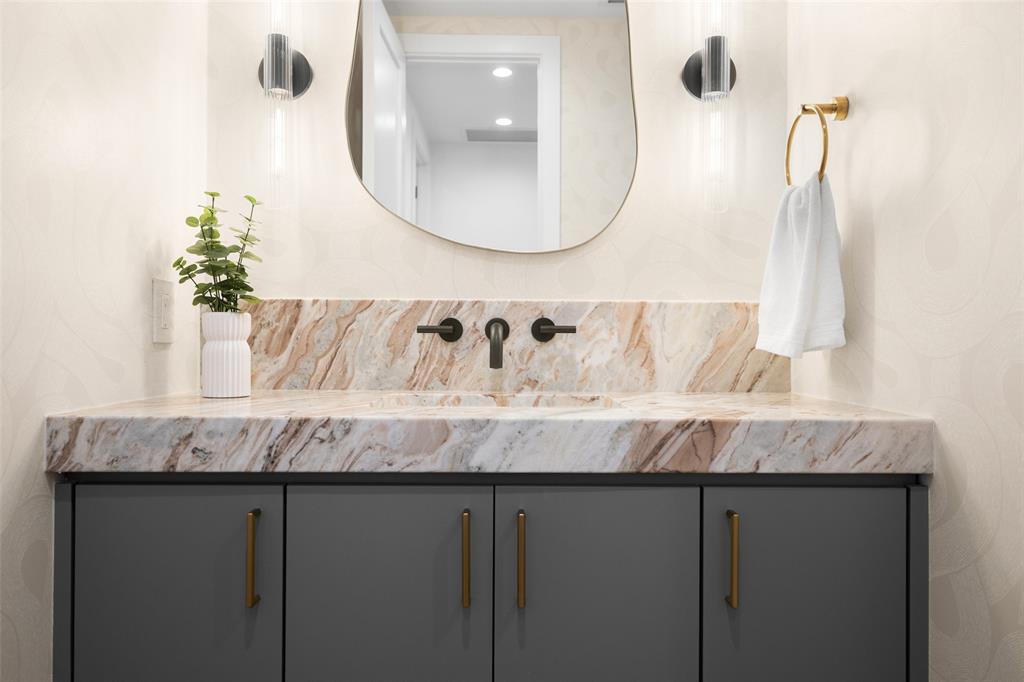 FOREST HILLS - Residential