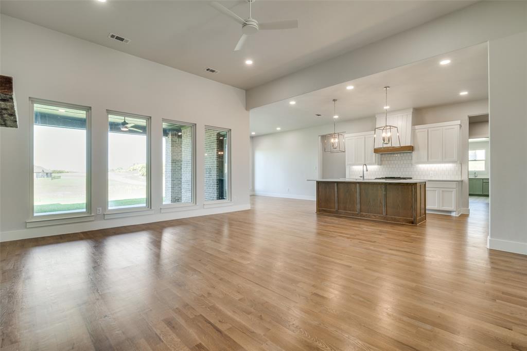 9900 Aiken Court