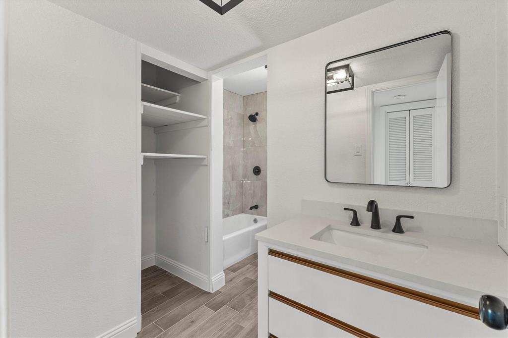 Braeburn Glen - Residential