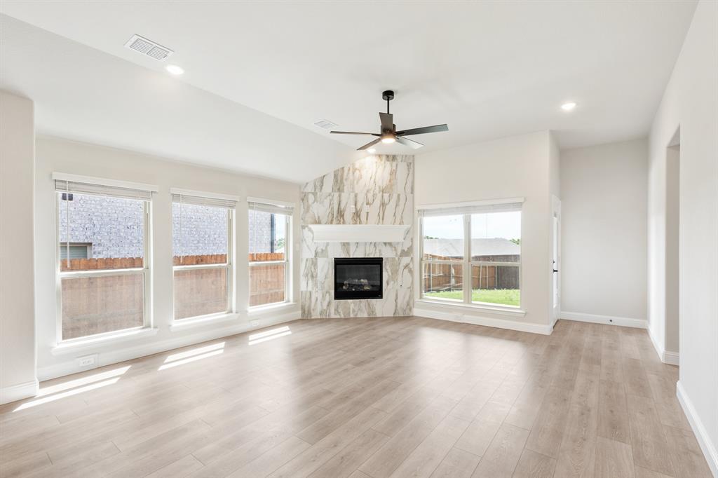 The Lakes at Parks of Aledo - Residential