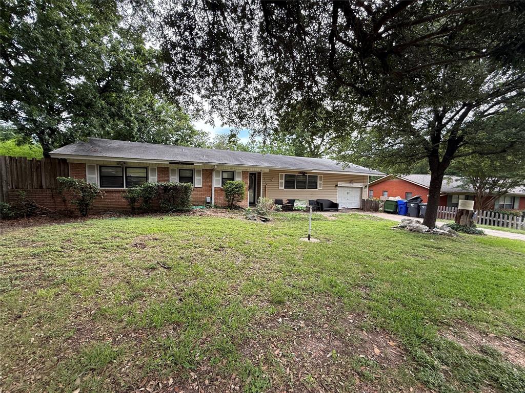 2324 Oak Cliff Drive