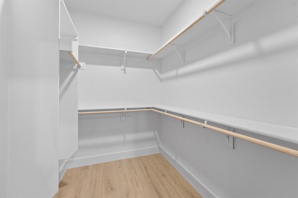 Hailstone Lndg - Residential