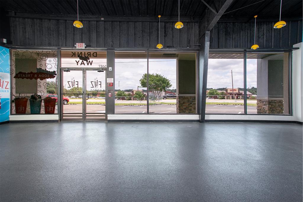 na - Commercial Lease