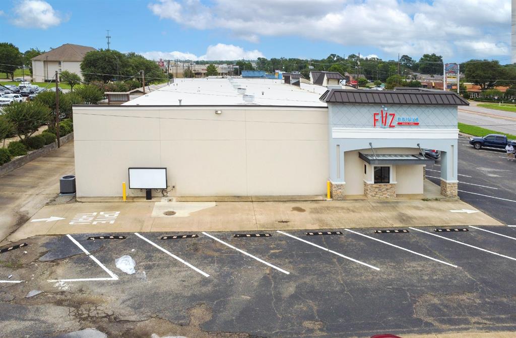 na - Commercial Lease