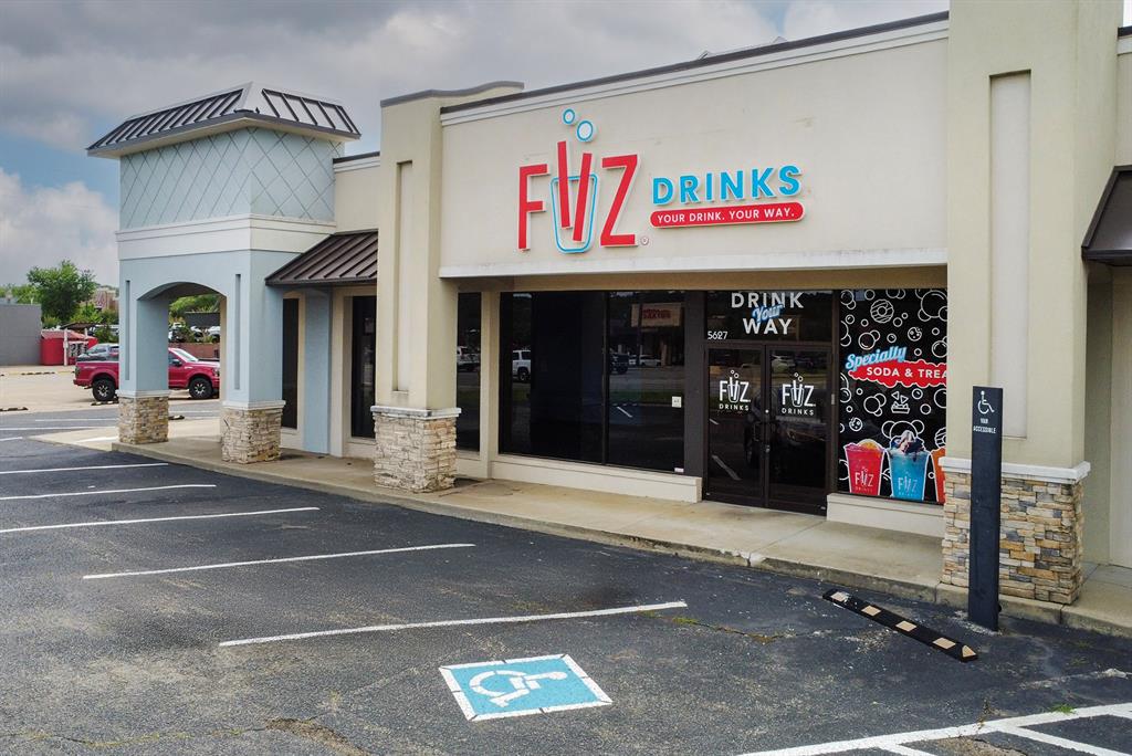 na - Commercial Lease