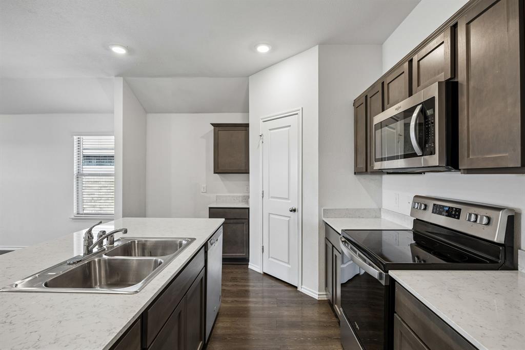 3030 Sweetwater Trail