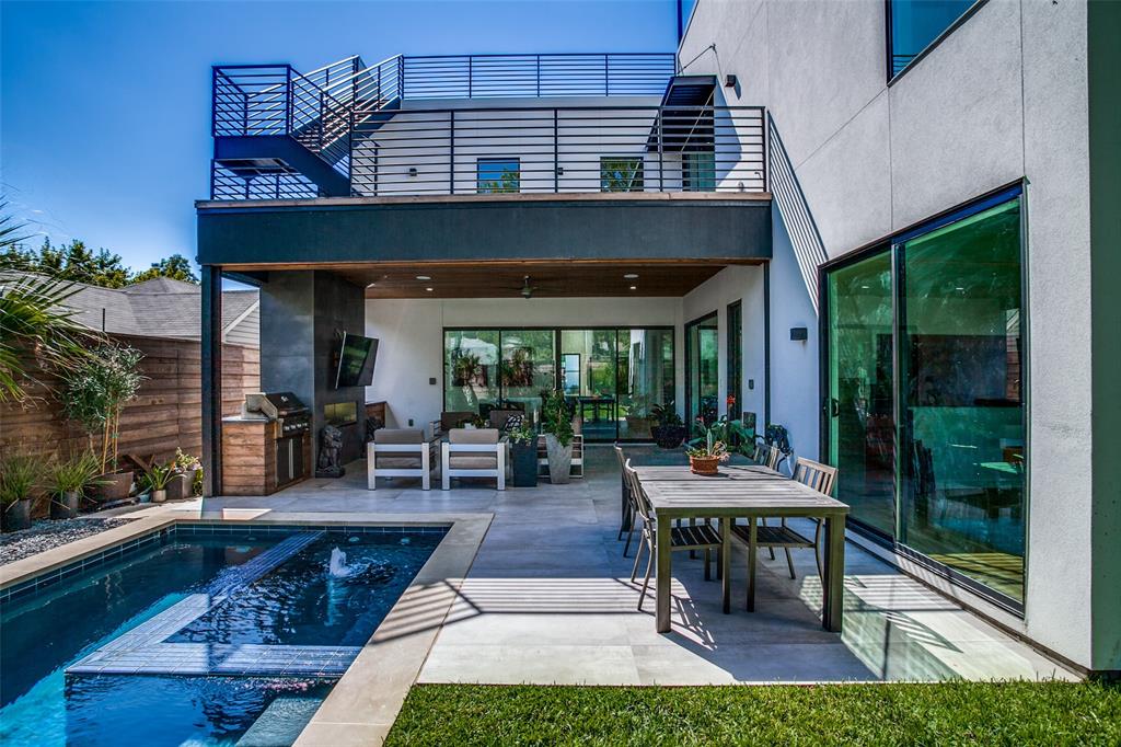 Henderson Ave - Residential