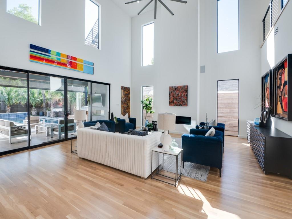 Henderson Ave - Residential