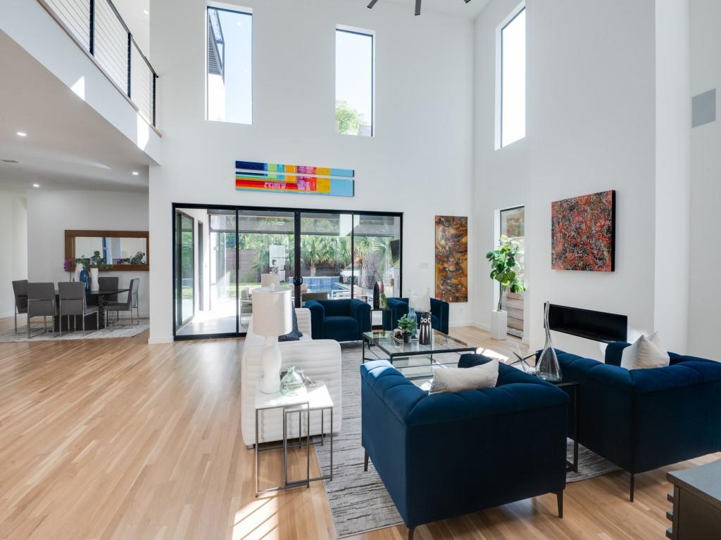 Henderson Ave - Residential