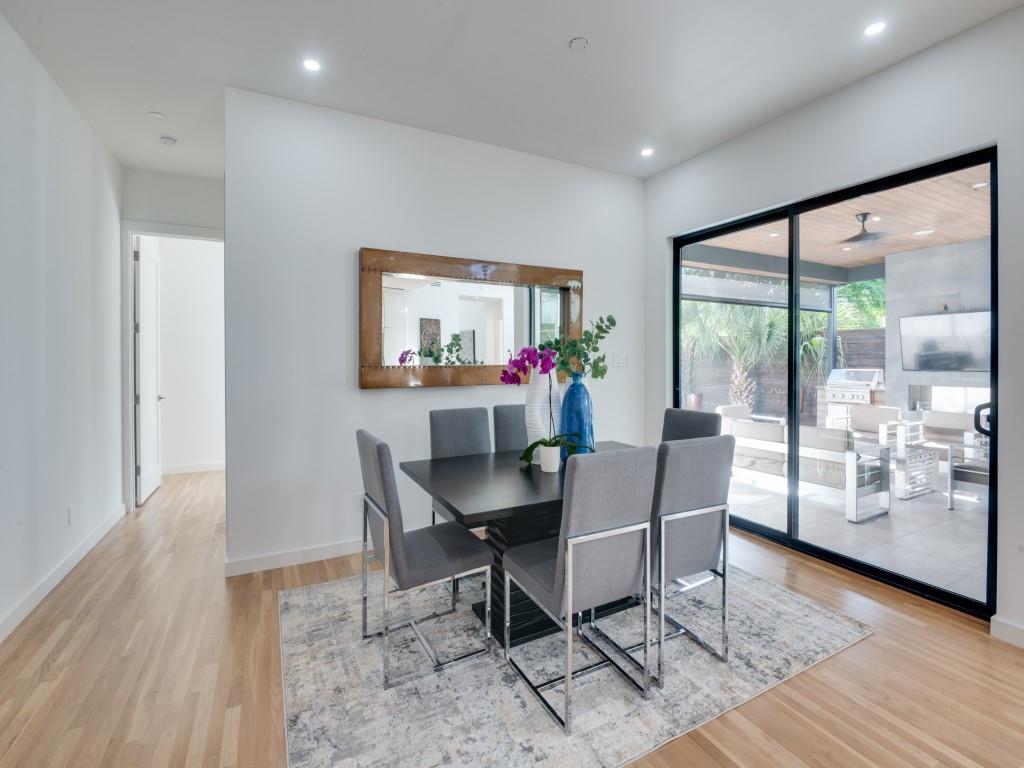 Henderson Ave - Residential