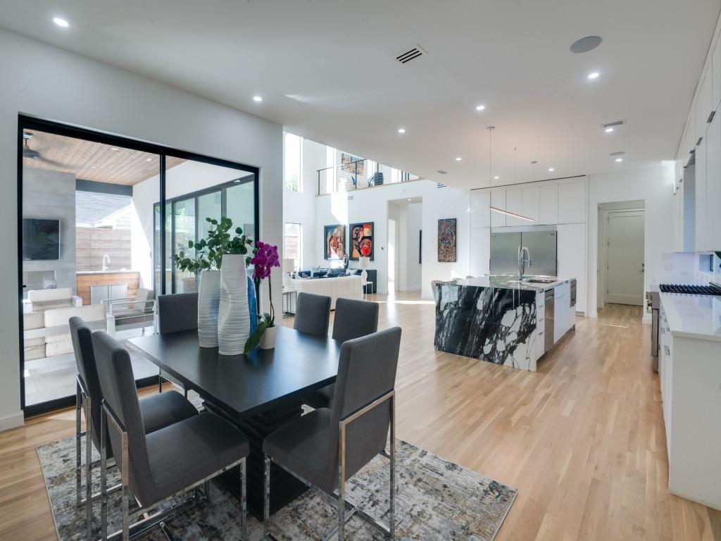 Henderson Ave - Residential