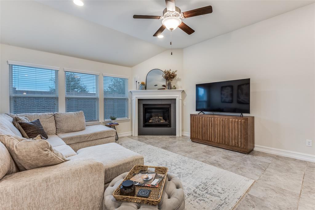 413 Yellowstone Drive