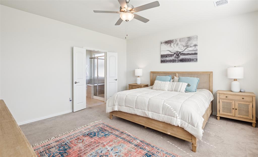 Fort Worth, Texas 76052, United States, 5 Bedrooms Bedrooms, ,3 BathroomsBathrooms,Residential,Pending,112192