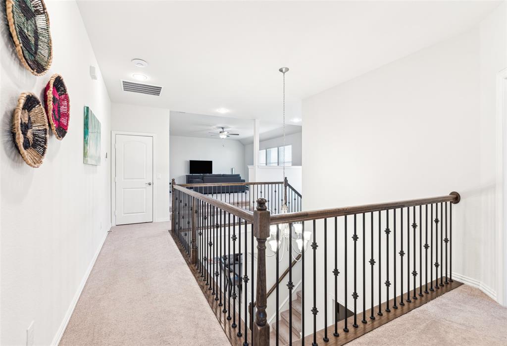 Fort Worth, Texas 76052, United States, 5 Bedrooms Bedrooms, ,3 BathroomsBathrooms,Residential,Pending,112192