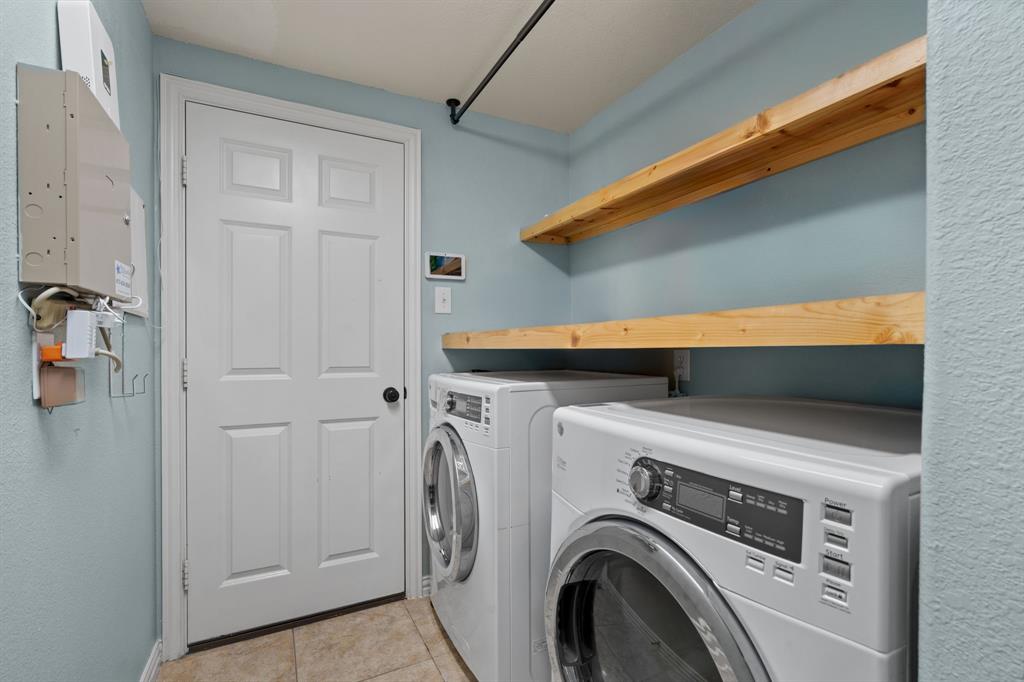 Bandera Add - Residential