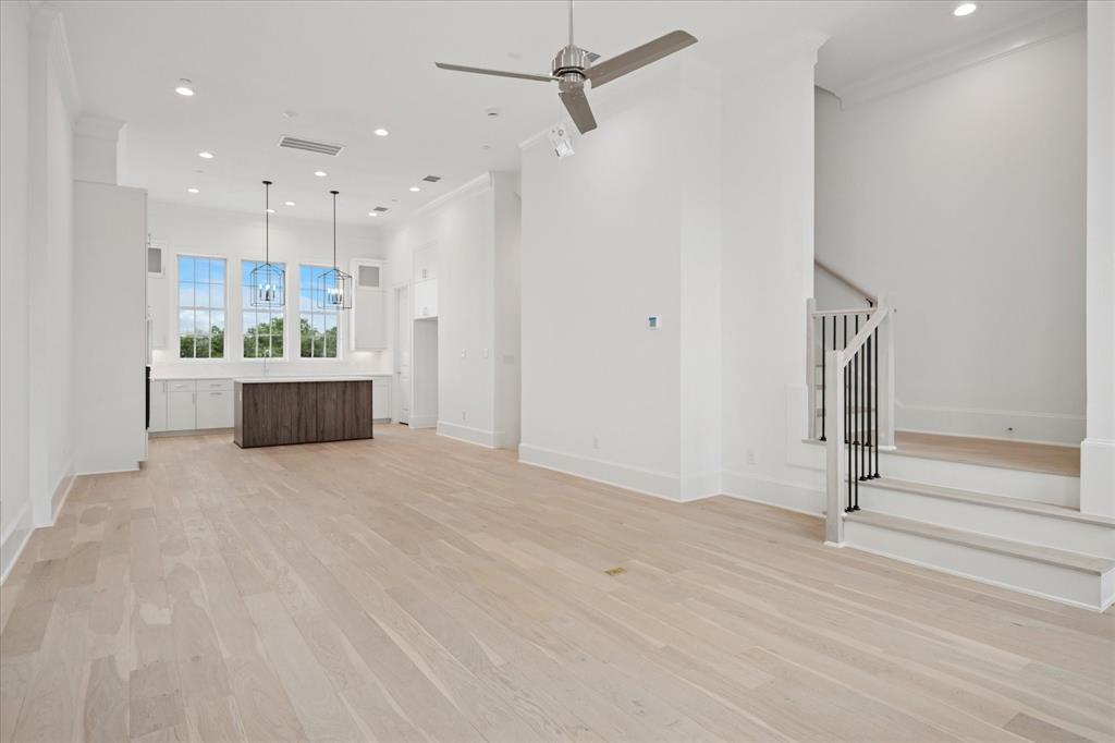 6007 Laurel Lane