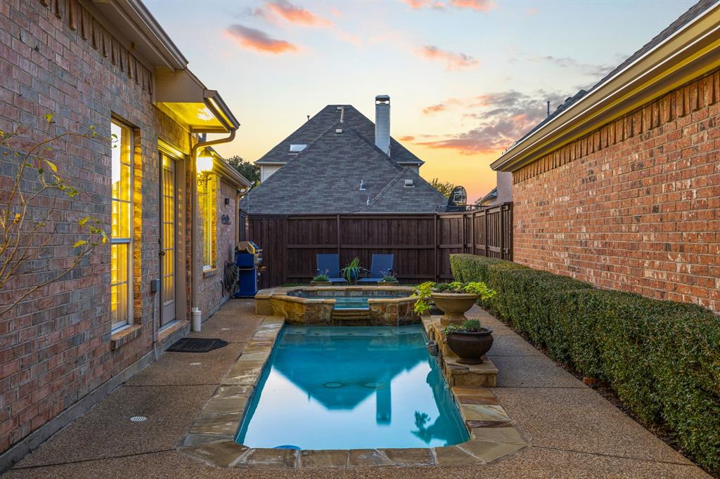 Villas Of Beacon Hill Stonecreek Village - Residential