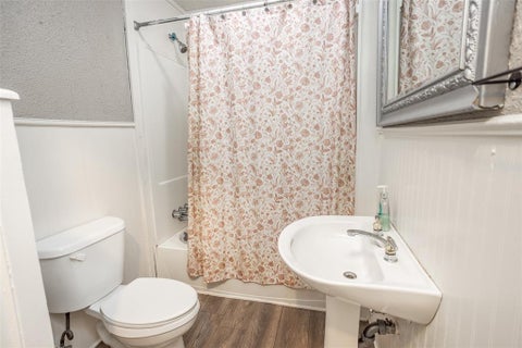 Tiny photo for 724 S Morris ST, Gainesville, TX 76240 (MLS # 21338515)