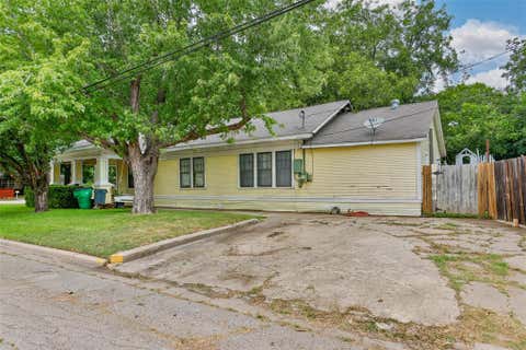 Tiny photo for 724 S Morris ST, Gainesville, TX 76240 (MLS # 21338515)