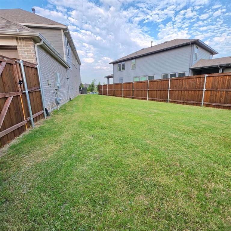 909 Carnation Drive