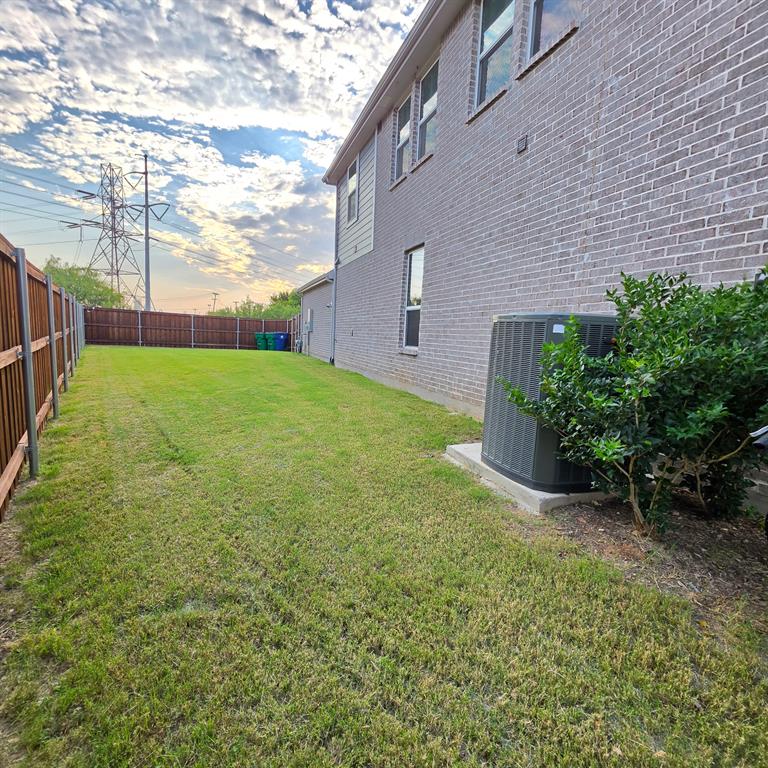 909 Carnation Drive