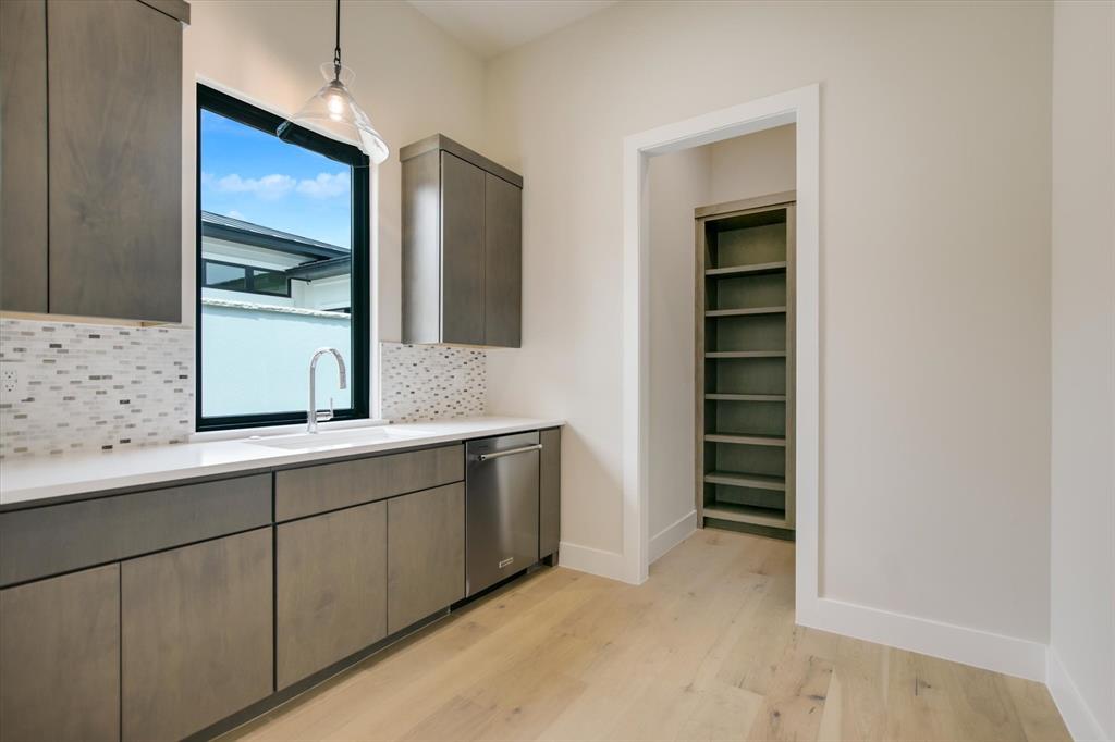 Applehead Island - Residential