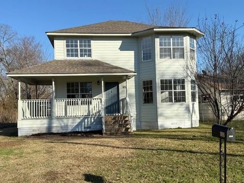 A home in Bonham