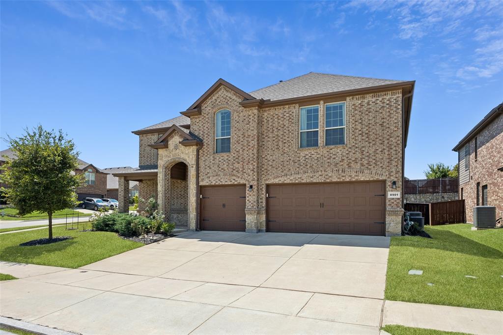 8901 Jewel Flower Drive