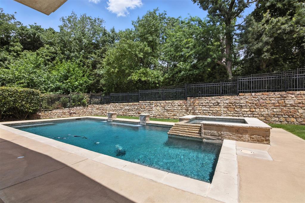 9601 Blackpine Court