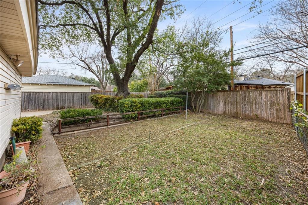 Lochwood Rev - Residential