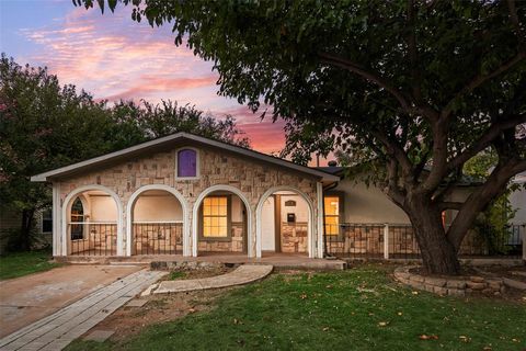 114 Tarrant Drive Euless TX 76039