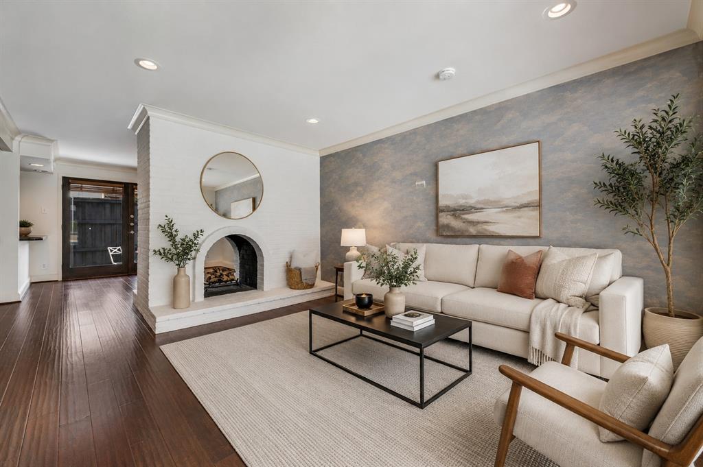 5926 Sandhurst Lane 124