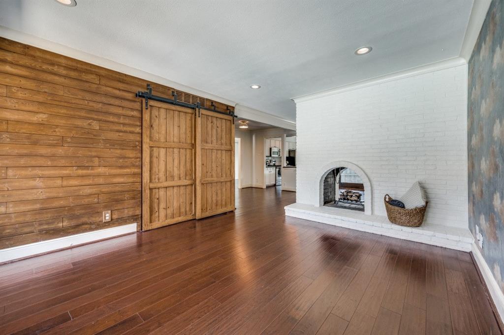 5926 Sandhurst Lane 124