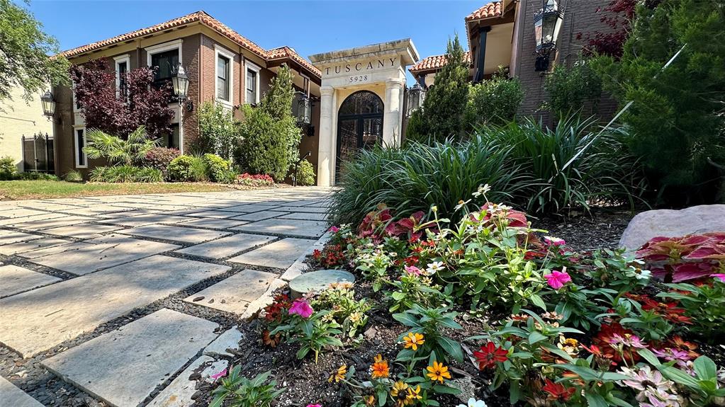 Tuscany Condos - Residential
