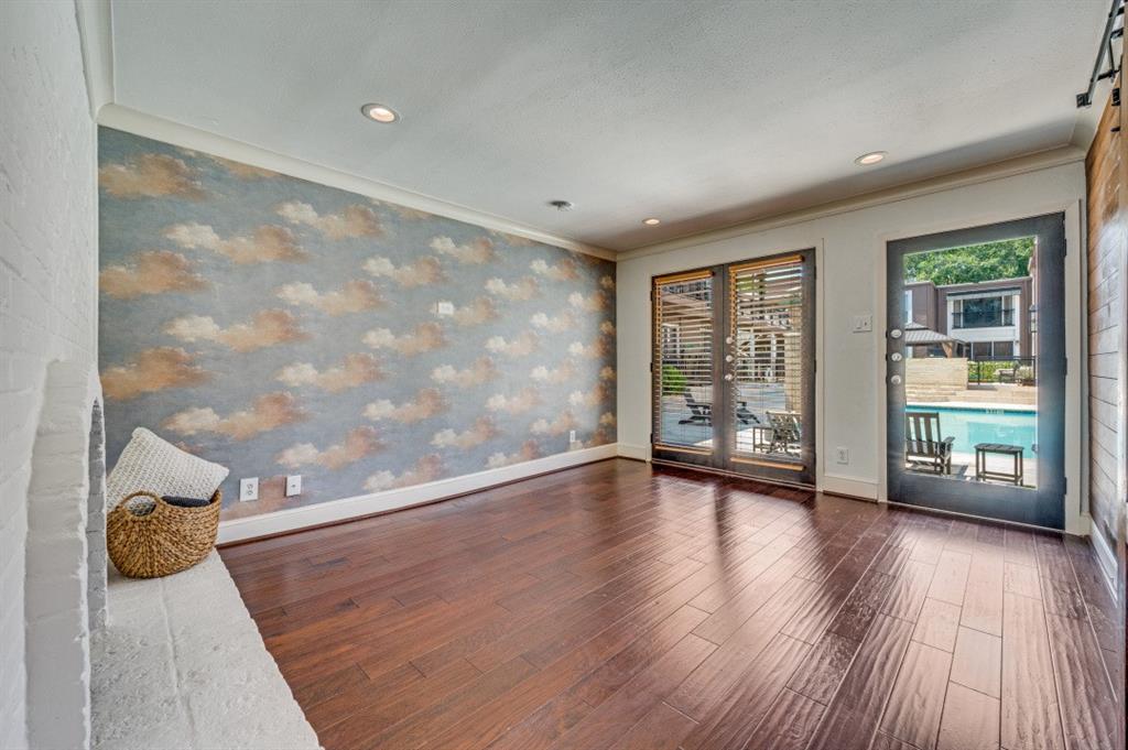 5926 Sandhurst Lane 124
